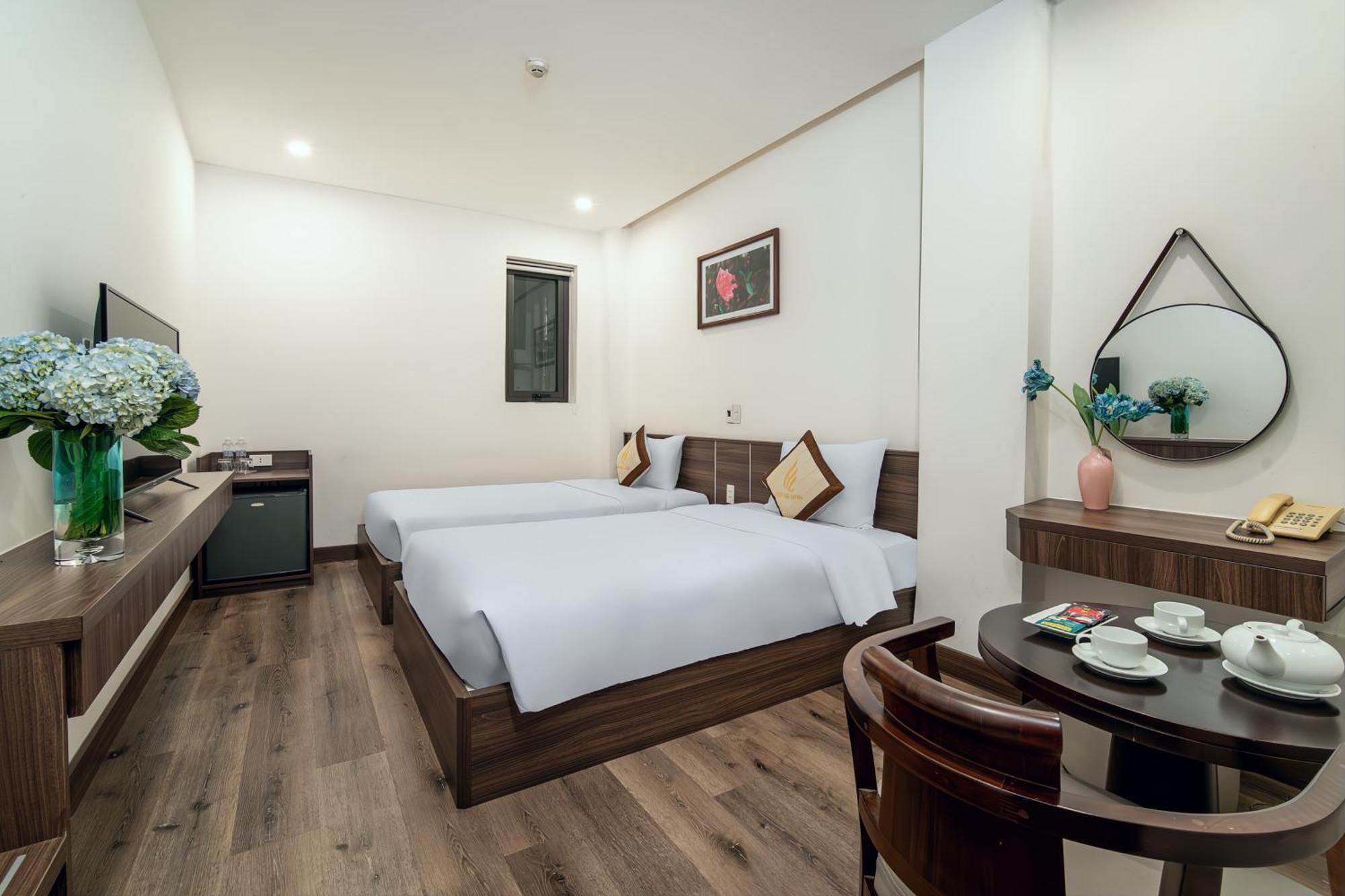 Hoang Linh Riverside Hotel Danang Екстер'єр фото