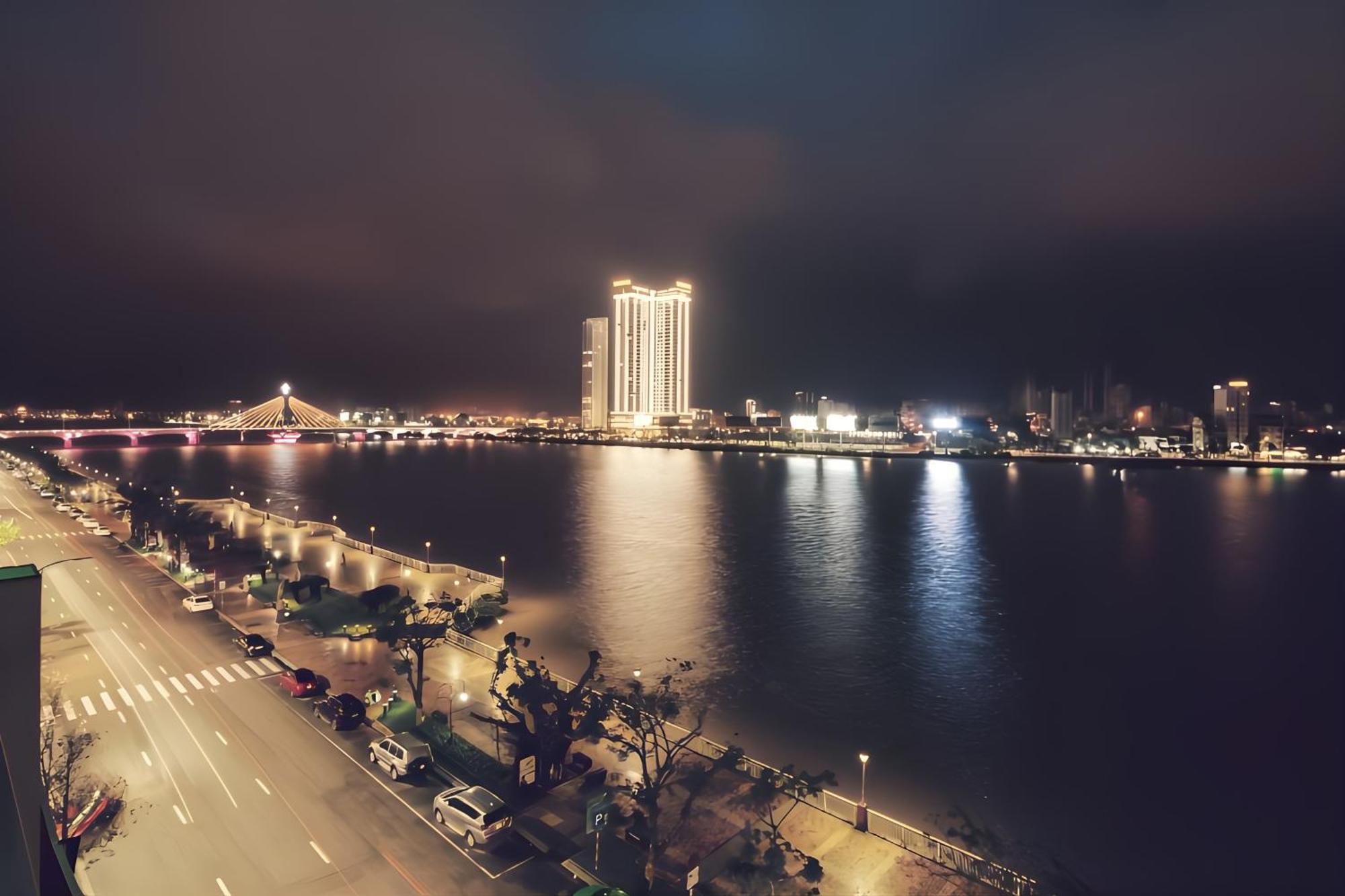 Hoang Linh Riverside Hotel Danang Екстер'єр фото