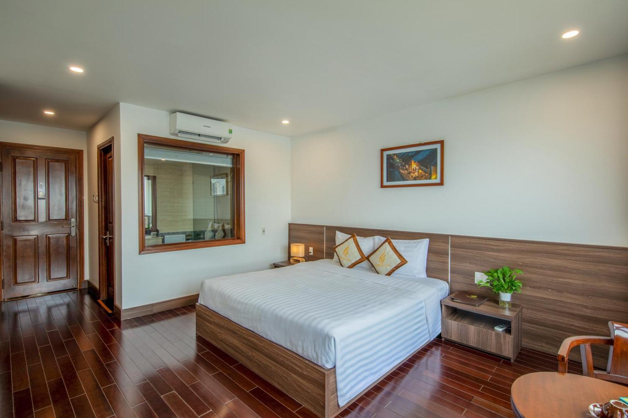 Hoang Linh Riverside Hotel Danang Екстер'єр фото