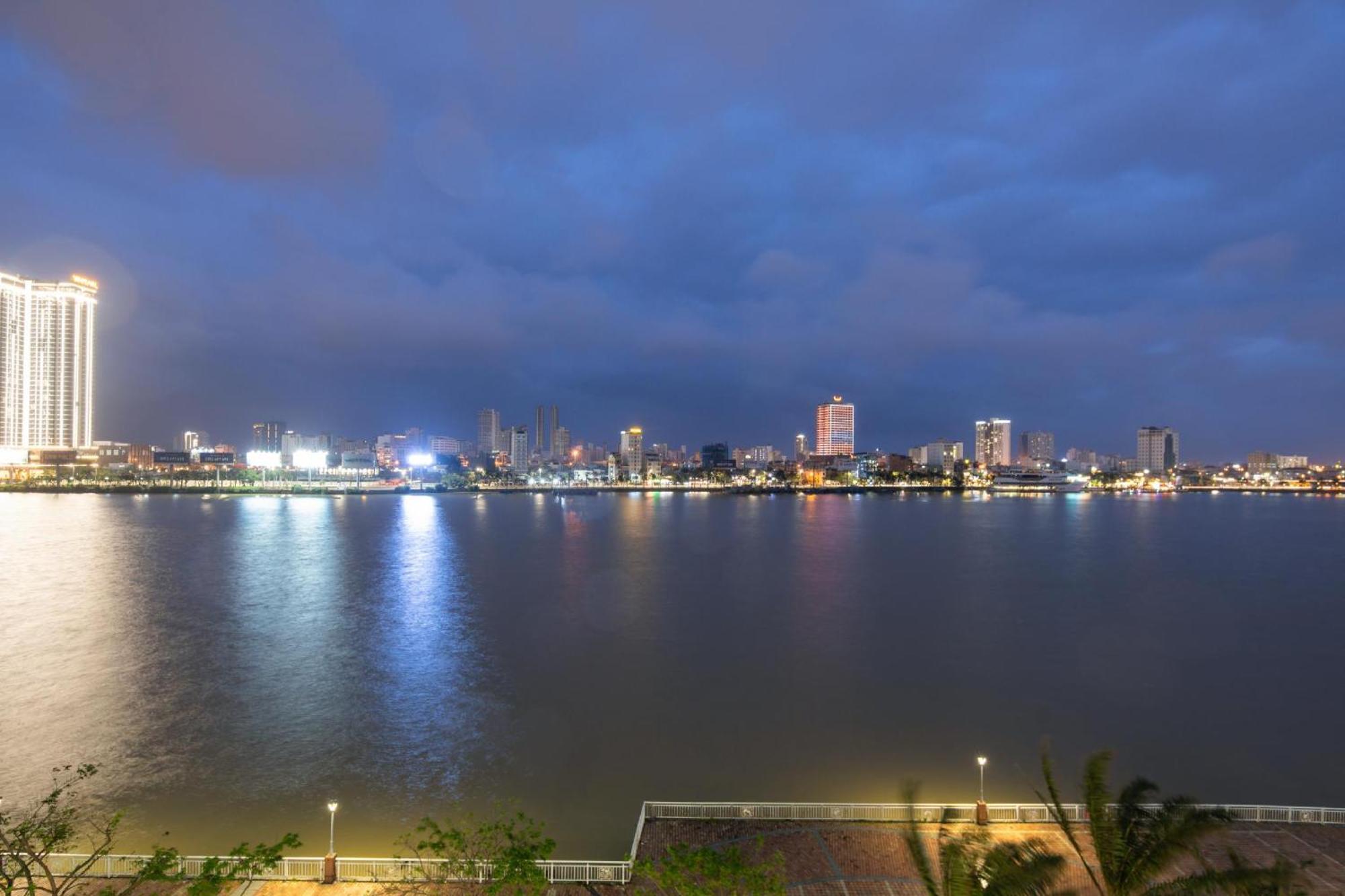 Hoang Linh Riverside Hotel Danang Екстер'єр фото