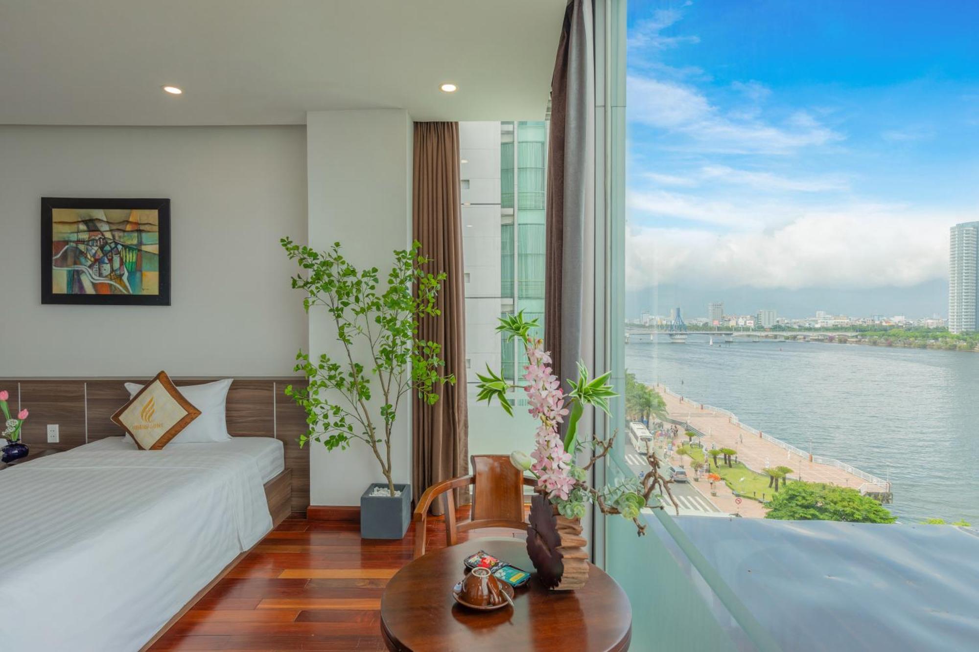 Hoang Linh Riverside Hotel Danang Екстер'єр фото