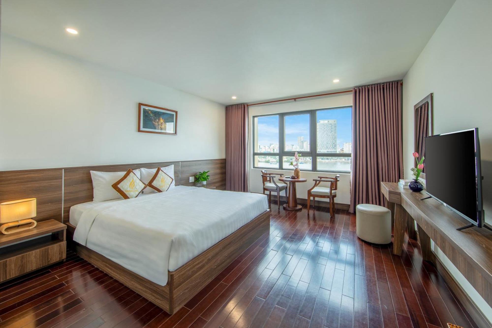 Hoang Linh Riverside Hotel Danang Екстер'єр фото