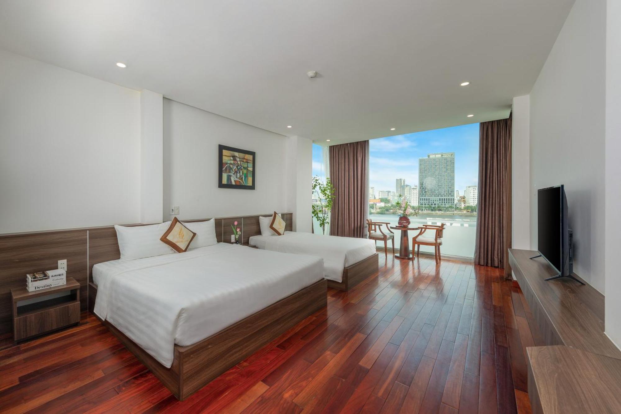 Hoang Linh Riverside Hotel Danang Екстер'єр фото